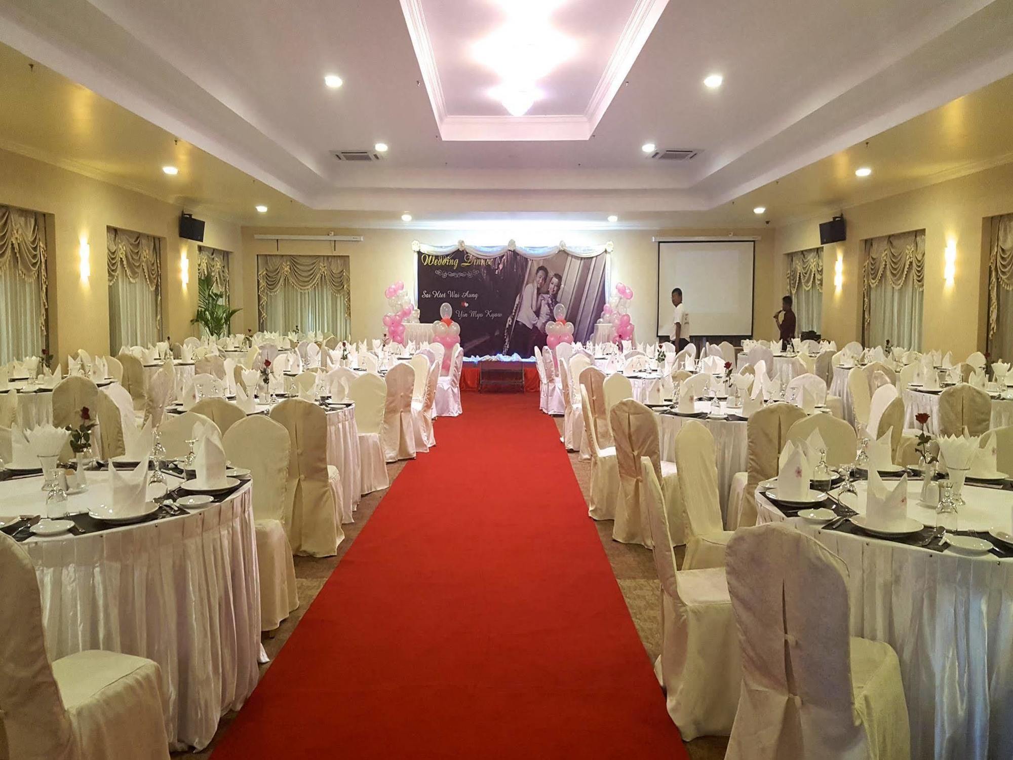 Royal Taunggyi Hotel Экстерьер фото