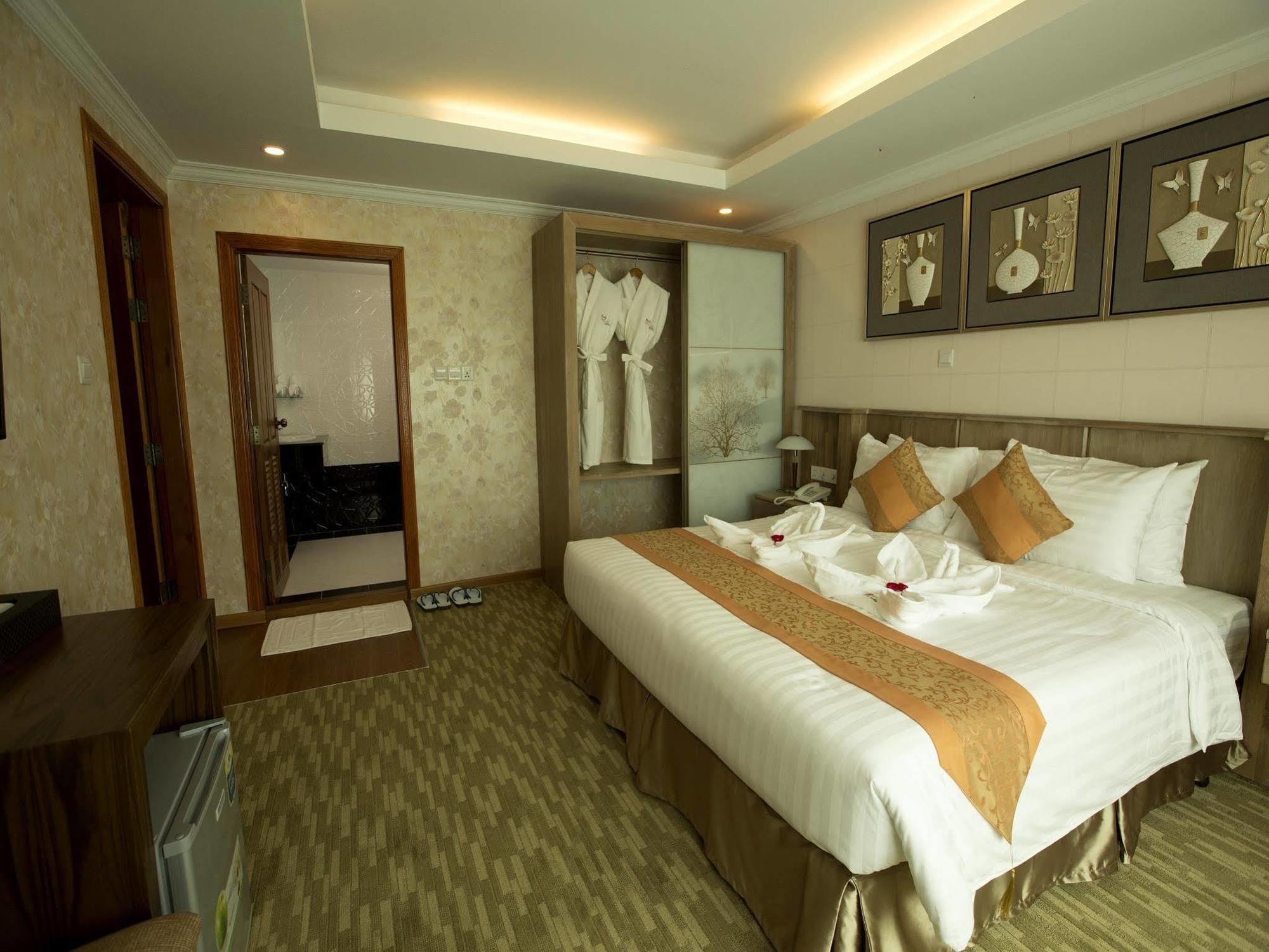 Royal Taunggyi Hotel Экстерьер фото