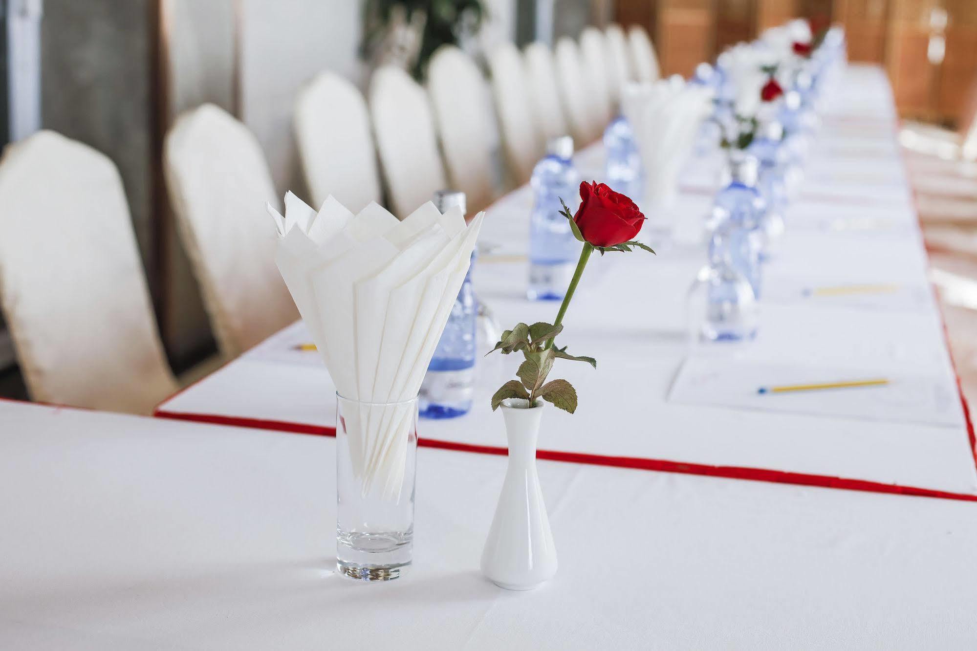 Royal Taunggyi Hotel Экстерьер фото