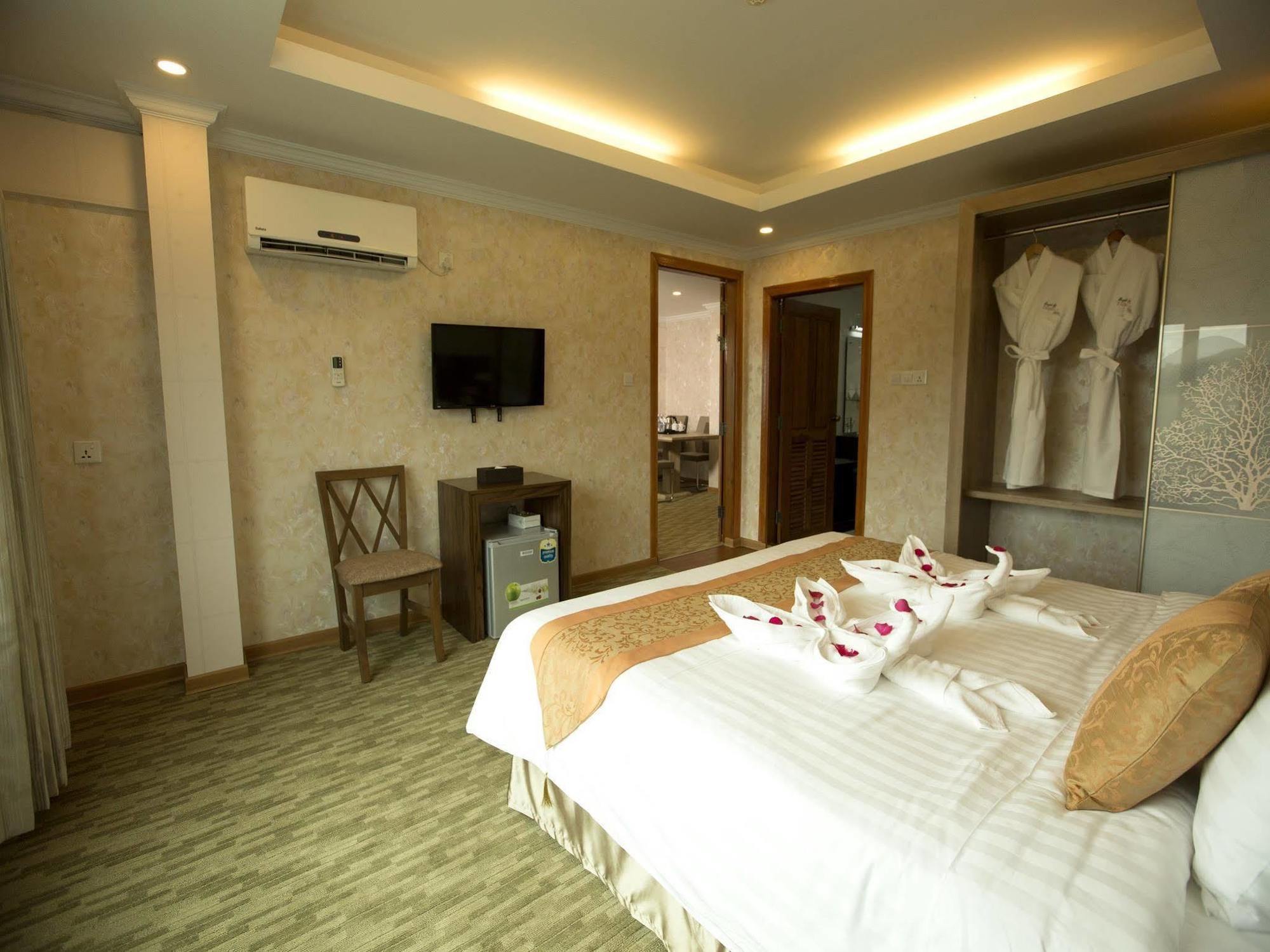 Royal Taunggyi Hotel Экстерьер фото